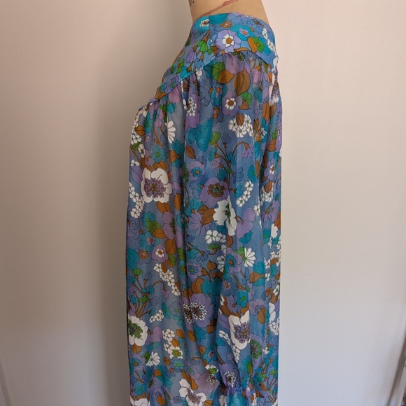 Vintage Flower Nightgown - Picture 5 of 9